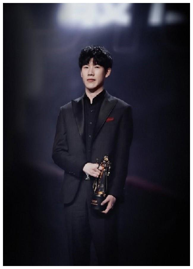 开云入口-TheShy官方宣布夺冠新规，雄鹿引发争议！-开云入口