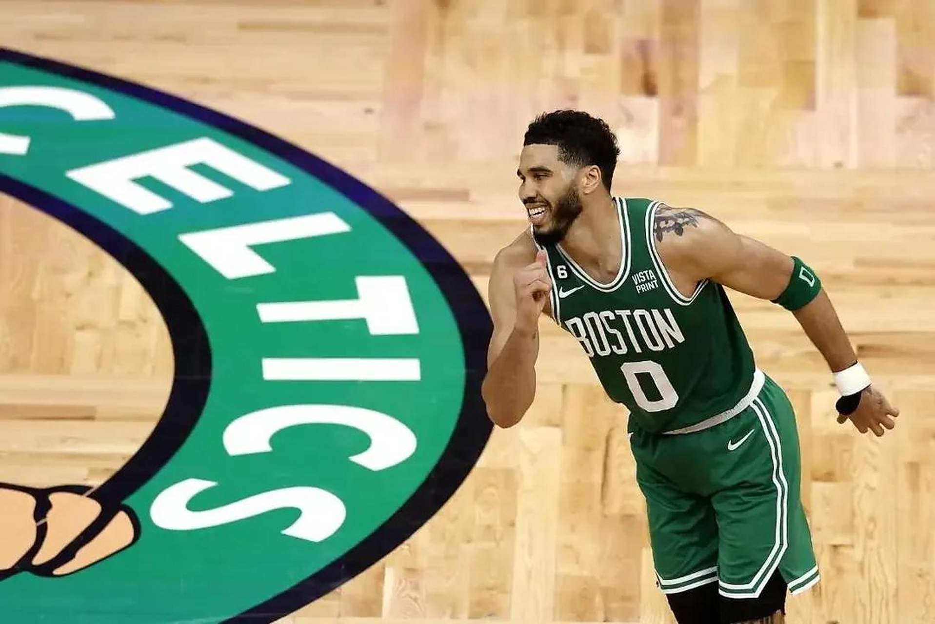 开云入口-塔图姆新星比赛规则变更表现突出，老鹰前途光明！-开云入口