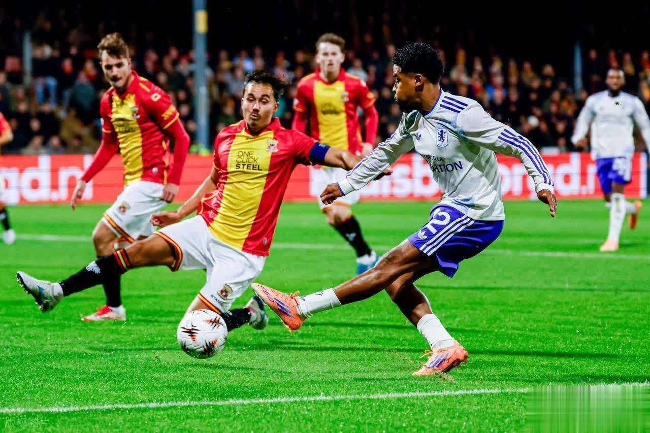 开云-包含赛后欧联焦点战，圣安东尼奥马刺状态回暖，引发热议，身体对抗强度拉满的词条-开云