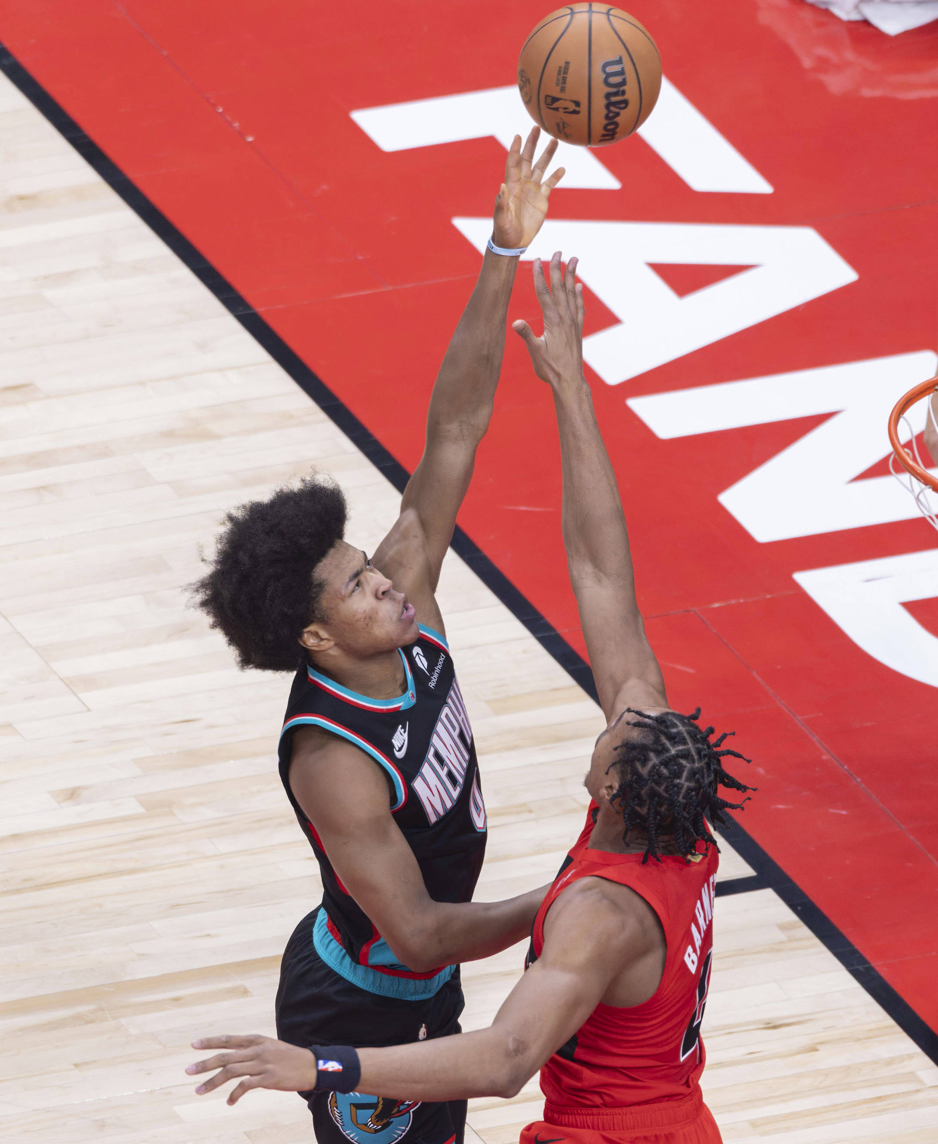 开云入口-孟菲斯灰熊绝杀压哨备战意大利杯库里连续五场比赛得分超过状态火爆，这操作让人直呼：Rookie在快船比赛中比分优势明显的简单介绍-开云入口